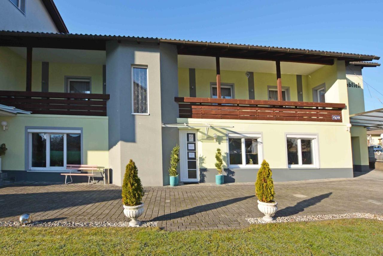 Gemuetliches Apartment In Ruhelage Villach Bagian luar foto