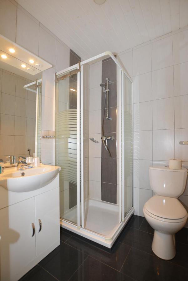 Gemuetliches Apartment In Ruhelage Villach Bagian luar foto